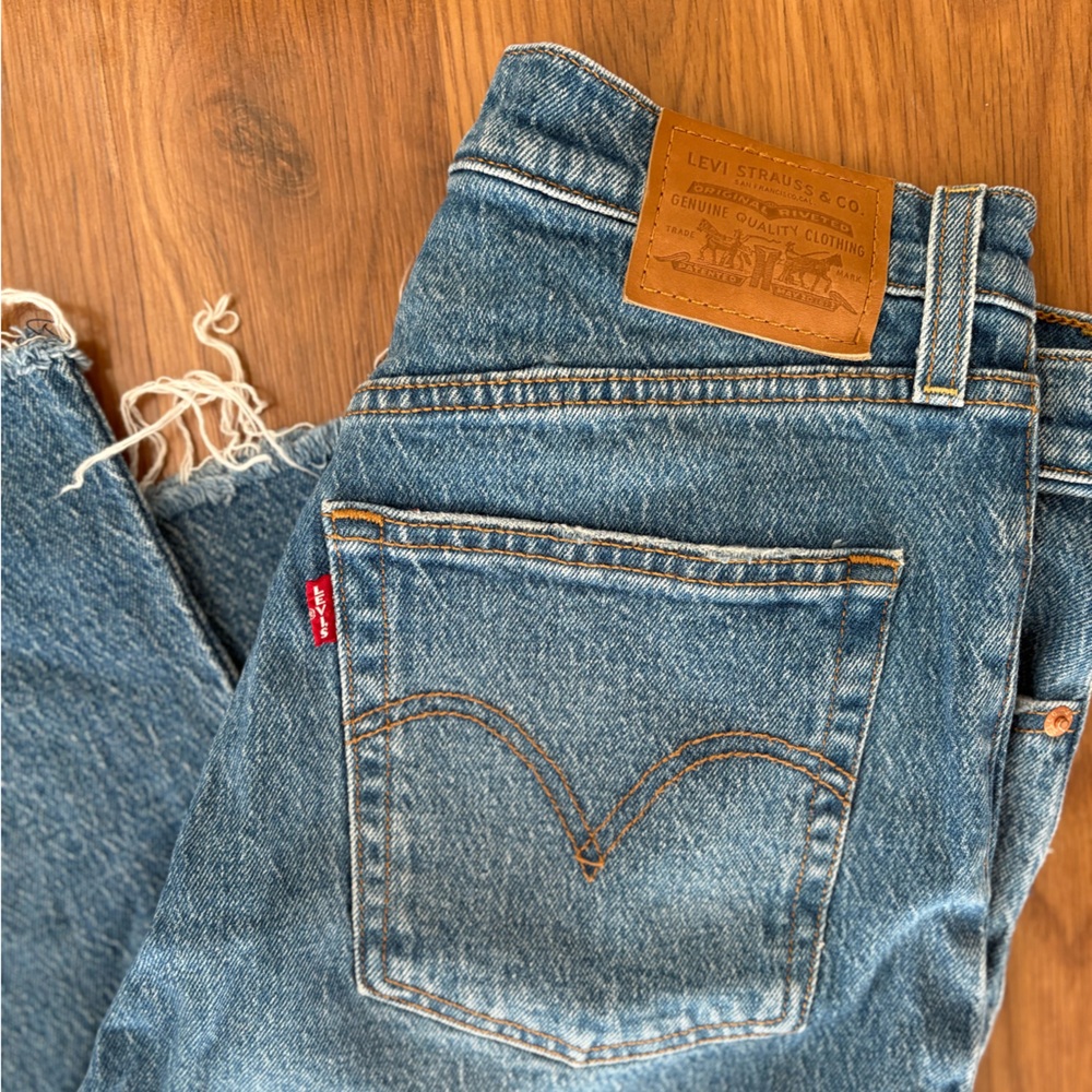 Levi's Ribcage Straight Ankle Jeans